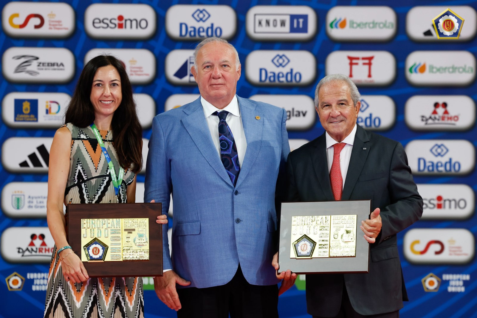 El Campeonato de Europa Cadete de Judo inaugura oficialmente su edición de Gran Canaria con un reconocimiento al compromiso institucional